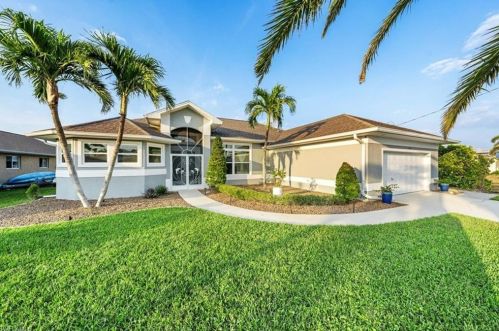 1203 16th St, Cape Coral, FL 33990-3795