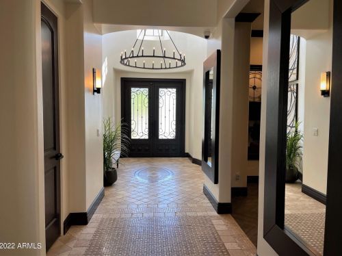 7560 Trails Dr, Glendale, AZ 85308-2523