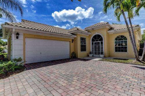 8831 Oldham Way, West Palm Beach, FL 33412-1107