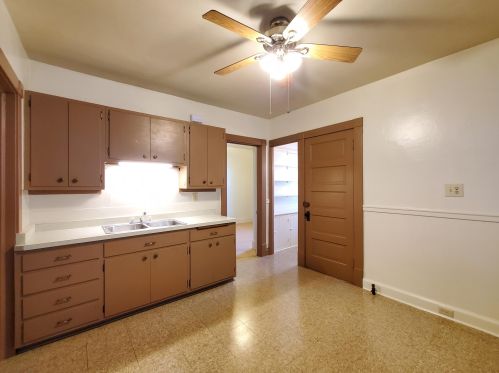 3412 Walnut St, Milwaukee, WI 53208-2360