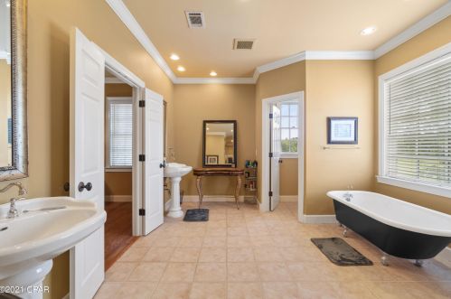 455 Bahoma Rd, Sunny Hills FL  32428-6204 exterior