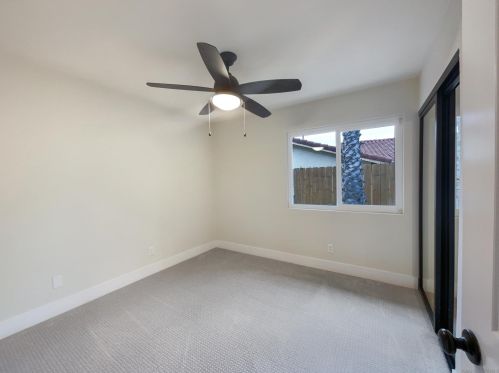 350 Whispering Brook Dr, Vista CA  92083-1956 exterior