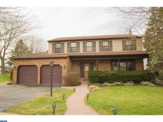 279 Hampton Dr, Langhorne, PA 19047-1147