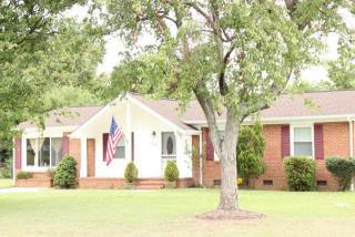 1446 Gairloch Dr, Fayetteville, NC 28304-0317