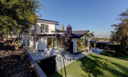 2146 Toscanini Dr, Rancho Palos Verdes CA  90275-1420 exterior