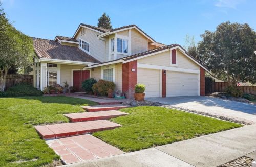 1465 Quail Walk Dr, Gilroy, CA 95020-7711
