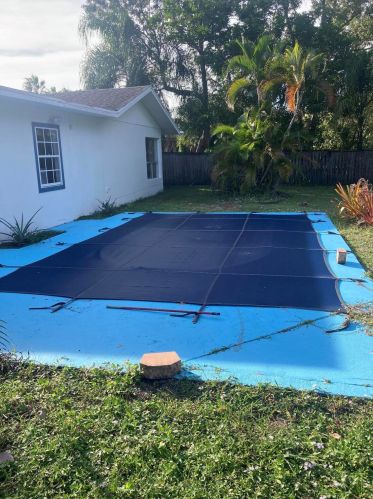 271 Faring Ave, Fort Pierce FL  34983-1758 exterior