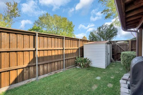 6111 Arlington Dr, Frisco TX 75035-2835 exterior