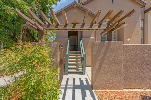 3007 Goodacre Ct, San Jose, CA 95125-6325