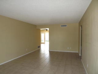3137 Lisbon Ln, Phoenix, AZ 85053-4822