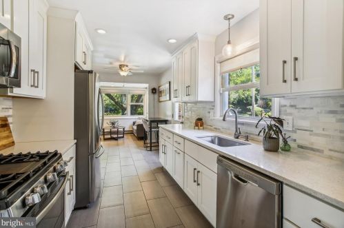 1330 Fernway Rd, Washington, DC 20012-1315