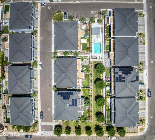 3128 Cheryl Dr, Phoenix AZ 85028-2329 exterior