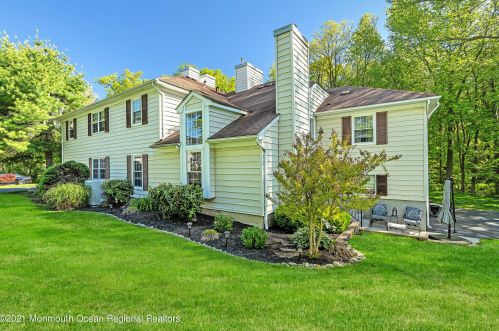 1201 Buckingham Cir, Middletown NJ  07748-3453 exterior