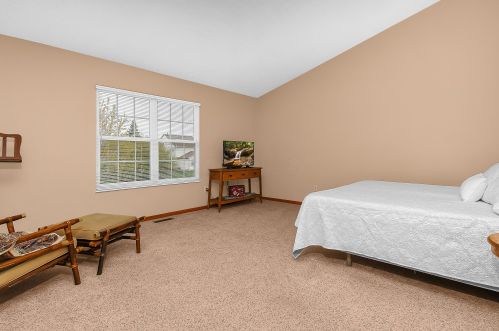 2815 Wynridge Dr, Darbydale OH  43123-8709 exterior