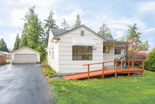 9316 Golden Given Rd, Tacoma, WA 98445-2176