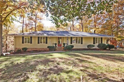 8 Foxcroft Rd, Williamsburg, VA