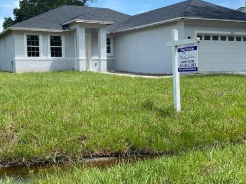2063 3rd Ave, Deland, FL 32724-2717