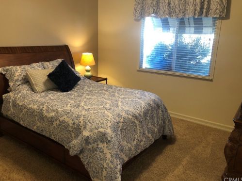 17430 7 Spg Way, Riverside CA 92504-9454 exterior