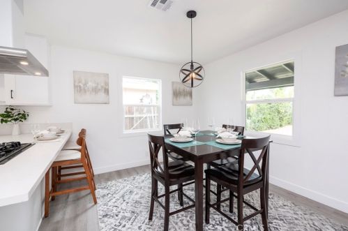 1741 Valley Center Ave, Glendora CA  91740-6132 exterior