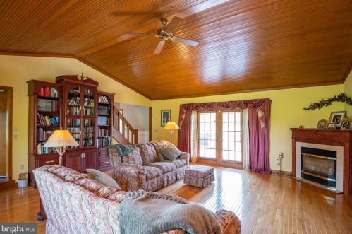 1342 Fairview Dr, Dauberville PA  19533-9185 exterior