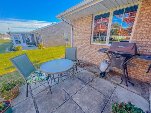 473 Patricia Dr, London OH  43140-8534 exterior