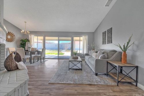 13650 Coyote Ct, Victorville, CA 92392-9031