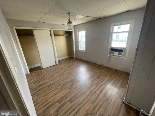 305 Morris St, Gloucester NJ  08030-1448 exterior