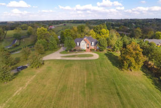 300 Old Stone Dr, Simpsonville, KY 40067-6617