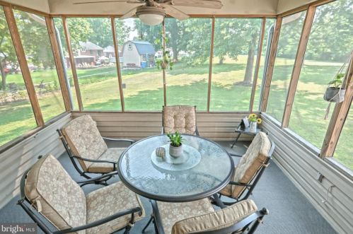 2586 Cape Horn Rd, Red Lion PA  17356-9056 exterior