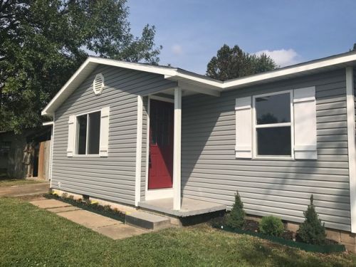 2050 Helen St, Fayetteville, AR 72701-7302