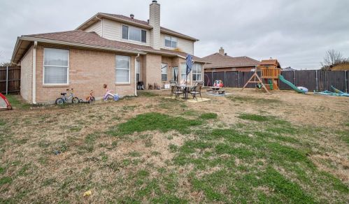 104 Rolling Mdw, St Paul TX 75098-5159 exterior