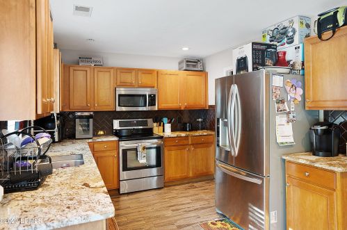 72 Shadow Moss Dr, Beaufort SC  29906-6005 exterior