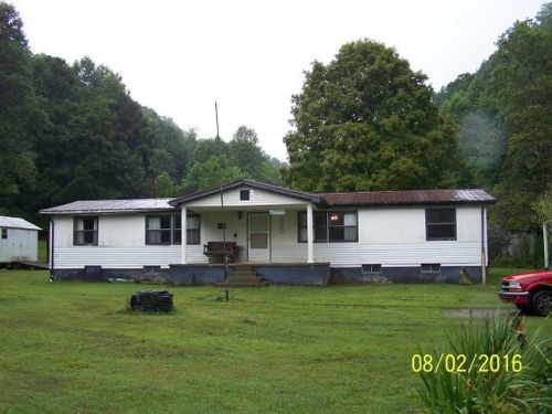 710 Big Jakes Br, Gordon, KY 41819-9007