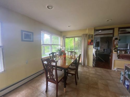 34 Upper Hillman Rd, Warwick NY  10990-2653 exterior