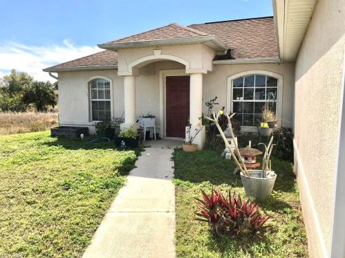 2037 Wanda Ave, Lehigh Acres, FL 33971-5666