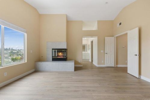 5166 Via Malaguena, Oceanside CA  92057-2636 exterior