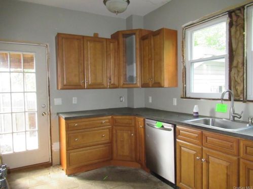 11 Schneider Ave, Highland Falls NY  10928-1409 exterior