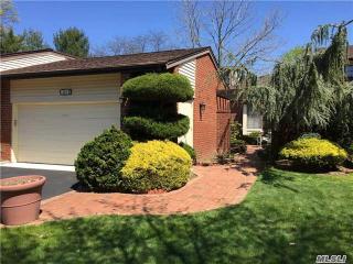 234 Linnet Ct, North Hills NY  11030-4017 exterior