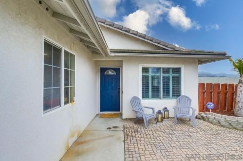 9150 Sesi Ln, Lakeside CA  92040-5800 exterior