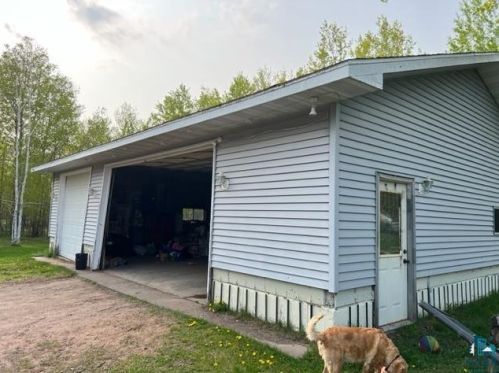 84 Harney Rd, Esko, MN 55733-9528