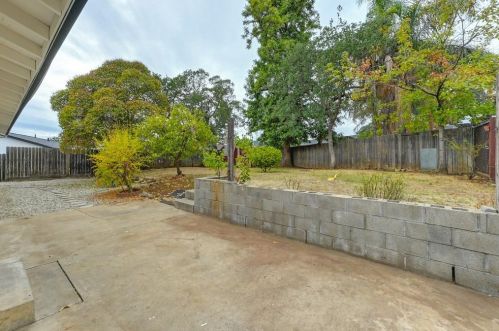 9847 Beachwood Dr, Citrus Heights CA  95662-5505 exterior