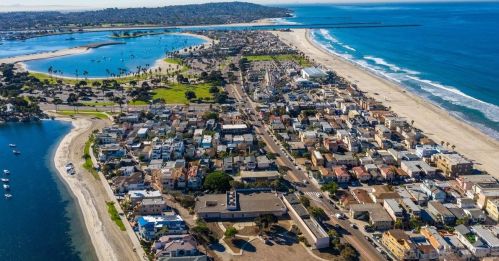 804 Santa Barbara Pl, San Diego, CA 92109-7638