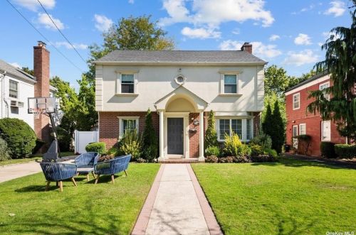 474 Barnard Ave, Cedarhurst, NY 11516-1725