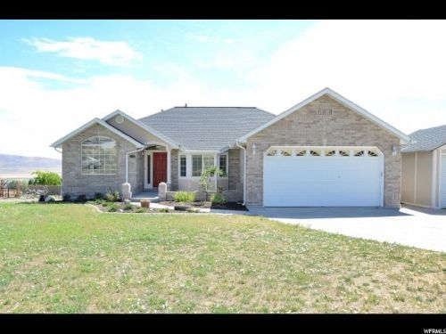 10920 Brian Ln, Tremonton UT  84337-9002 exterior