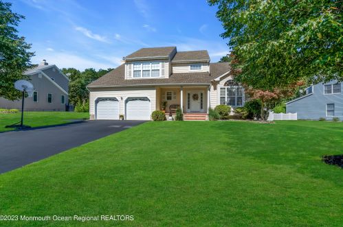 738 Durham Ter, Bricktown, NJ 08724-1064