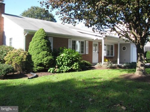 212 Singer Rd, Tolna, PA 17349-9406