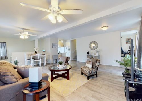 2570 Akepa St, Pearl City HI  96782-1072 exterior