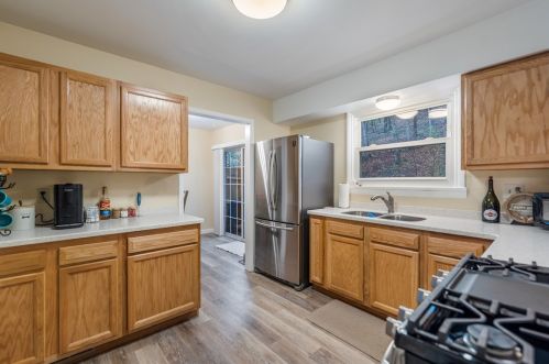 955 Hazel Ave, Ambridge PA  15003-1720 exterior