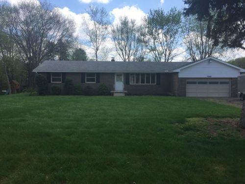 5260 Schario Rd, Canton, OH 44718-1802