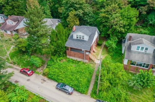 5528 Front St, Verona, PA 15147-3114